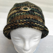 Load image into Gallery viewer, Hand knitted slouch hat #119 - Loris Abercrombie