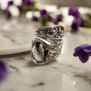 1904 Antique Violet Sterling silver spiral Spoon Ring  - size L