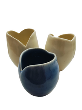 Load image into Gallery viewer, Cream Ceramic posy holders - Marjorie Molyneux