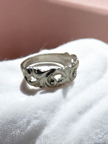 Vintage Nordic Swirl spoon ring - slender - choose your size