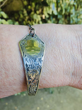 Load image into Gallery viewer, 1905 SAART Bros Grape spoon bracelet