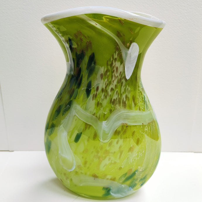 Shin Kai (Deep Sea) Vase - Lime green - Tim Shaw Glass Artist