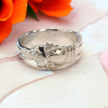 Load image into Gallery viewer, Manchester - Copenhagen spoon ring - size W - Silver Rose Jewellery