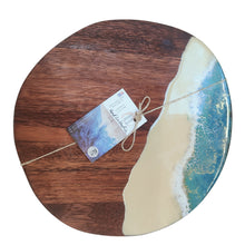 Load image into Gallery viewer, Round Wooden Cheeseboard - Belong Design